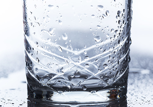 Hidratación 101: Cómo el Agua Impacta Cada Parte de tu Salud